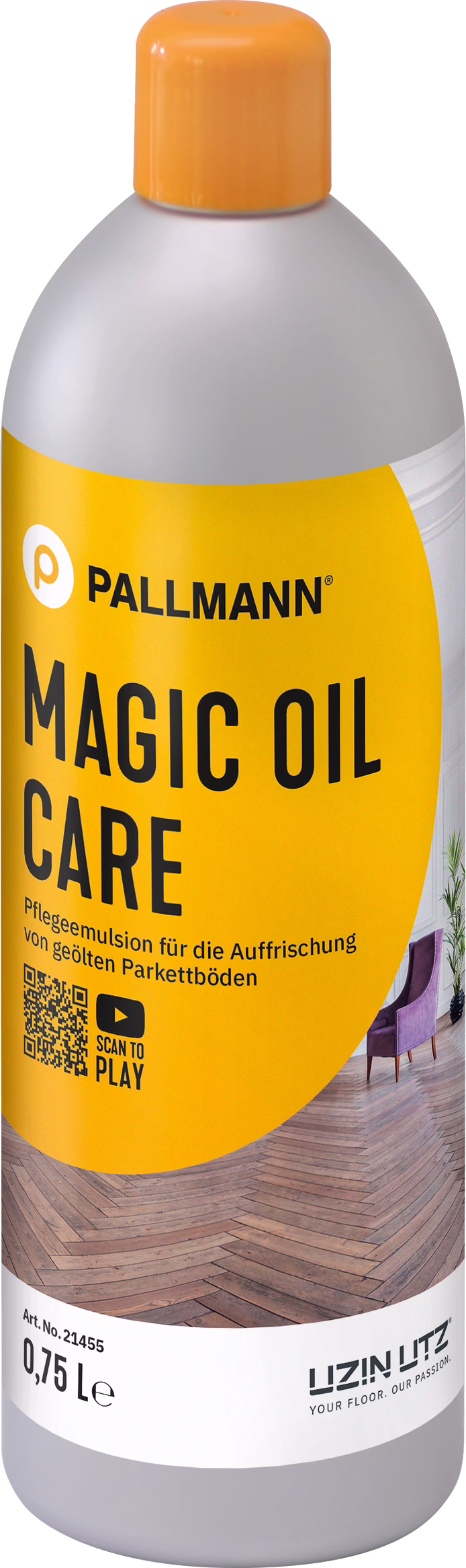 PALLMANN_dummy_MAGIC-OIL-CARE_0,75l_msl_2021-12 Foto van een cilindervormige plastic fles van 0,75 L van het merk Pallmann met de naam 'Magic Oil Care'. De fles heeft een matte lichtgrijze body en een feloranje schroefdop. Voorop zit een groot geel-oranje etiket met de merknaam 'PALLMANN' en de duidelijke productnaam 'MAGIC OIL CARE', plus de Duitse omschrijving 'Pflegeemulsion für die Auffrischung von geölten Parkettböden'. Op het etiket staat ook een foto van een visgraatparket, een paarse stoel, een QR-code met 'Scan to play'-symbool, het Uzin Utz-logo, artikelnummer 21455 en inhoudsaanduiding 0,75 L. De opname is gelijkmatig verlicht en legt de nadruk op het etiket en de verpakking.